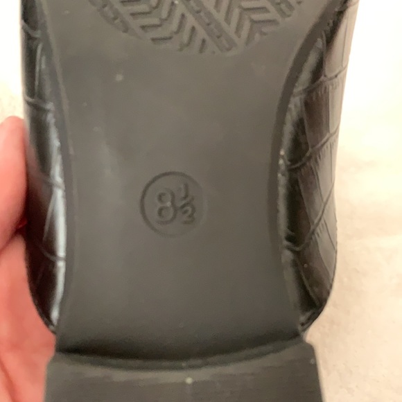 A New Day black slides - Picture 9 of 12